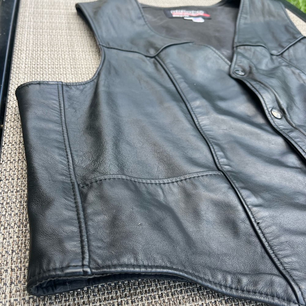 Brooks Leather Sportswear Men’s Vest - Picture 3 of 6